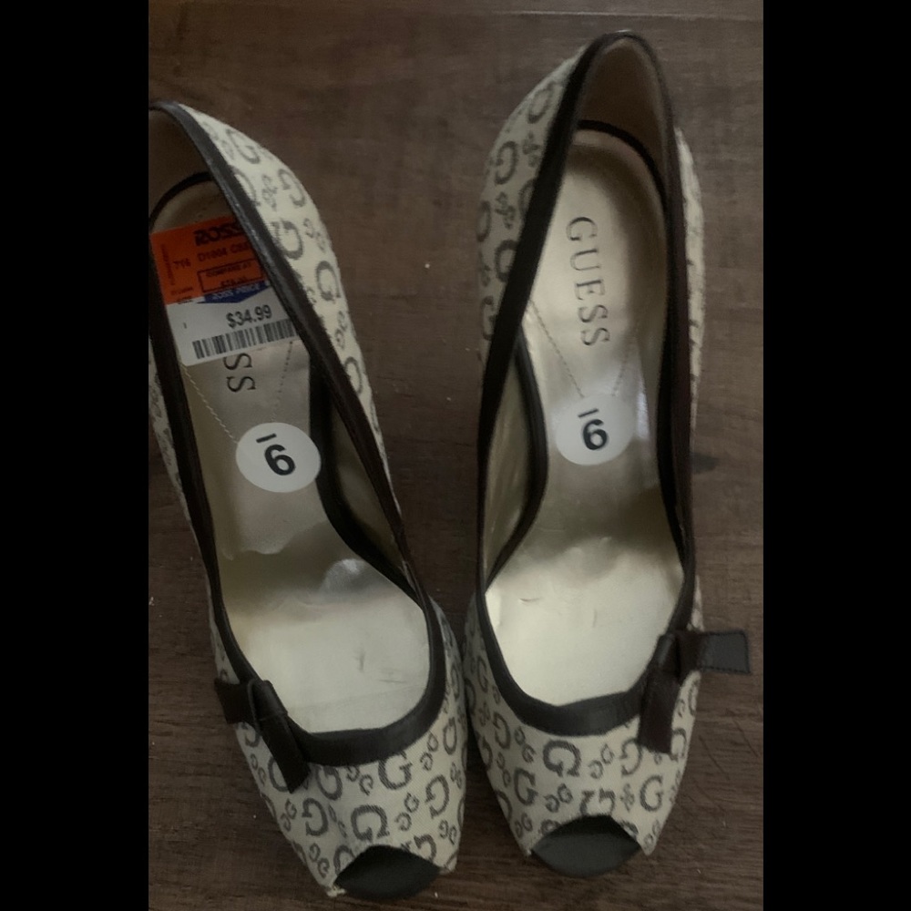 New Guess peep toe heels